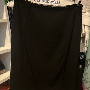 Black White House Black Market skirt
